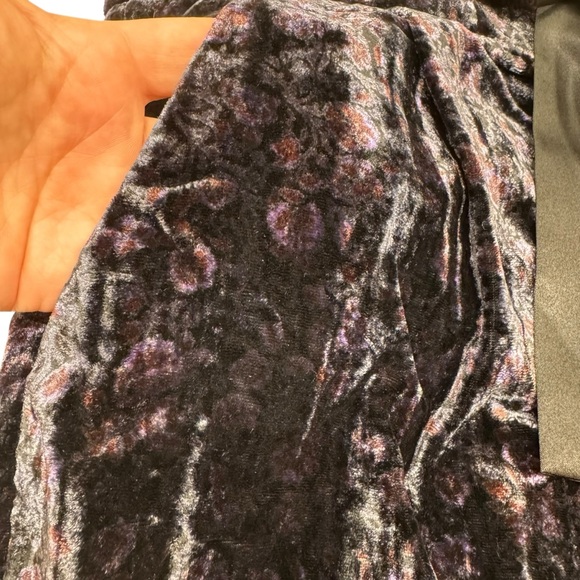 LUCKY BRAND Crushed Velvet Pants Dark Purple &Cropped Women’s Size 6 Whimsigoth - Picture 4 of 16